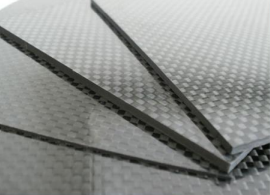 Karbon Fiber Plakalar